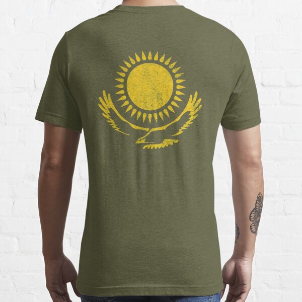 Essential T-Shirt for Sale mit KASACHSTAN FLAGGE ADLER UND SONNE von  enigmaticone