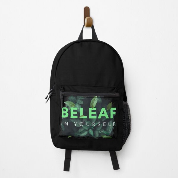 Aperçu de l'œuvre Beleaf (Croyez) en vous-même Green Leaves Punny Positive Shirt créée et vendue par Shirts4Humans.