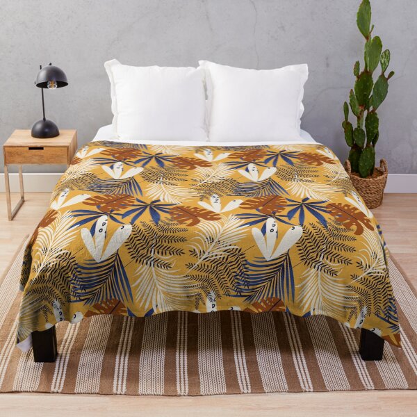 Aperçu de l'œuvre Summer Floral Patterns : Get Ready for Summer with Stylish Floral Designs! créée et vendue par ArthurYosh.