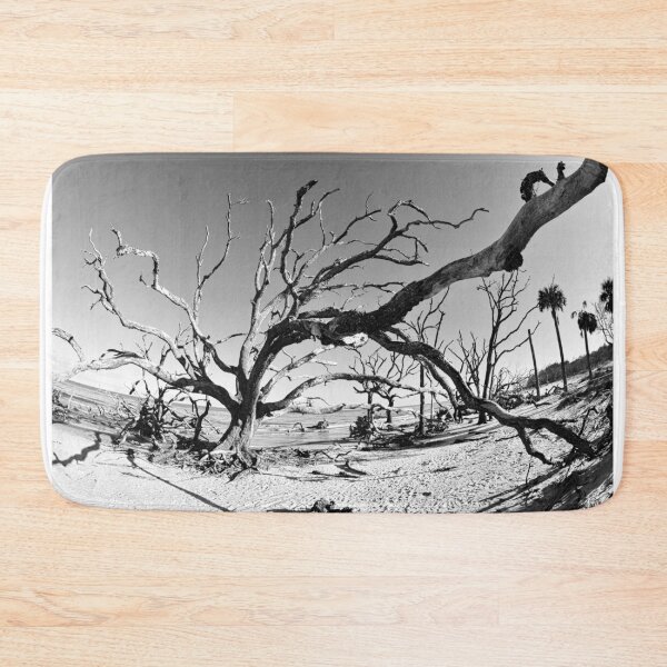 Artikelvorschau, Jekyll Island Treibholz und Sand schwarz und weiß entworfen und verkauft von LisaWootenPhoto.
