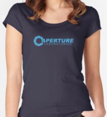 Aperture Laboratories Tailliertes Rundhals-Shirt