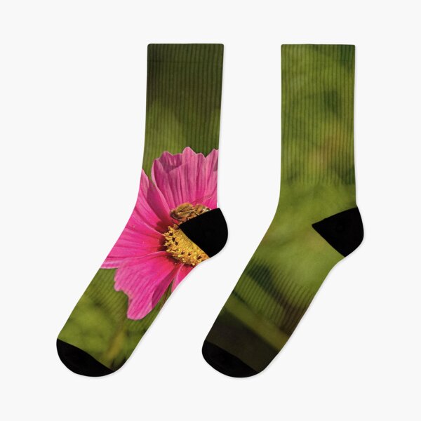 Item preview, flower and bee designed and sold by Babbler01.