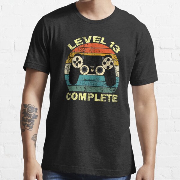 Nivel 13 completo / 13 ° regalo de cumpleaños Camiseta esencial