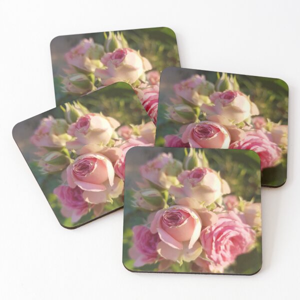 Artikelvorschau, Fotodruck mit zarten rosa Rosen entworfen und verkauft von orangerinka.