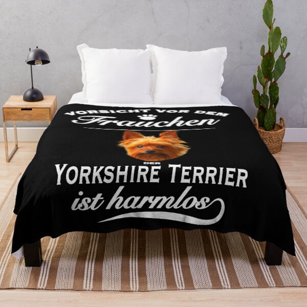 Artikelvorschau, Yorkshire Terrier Tshirt Yorkshire Terrier Hund entworfen und verkauft von KDesigns85.