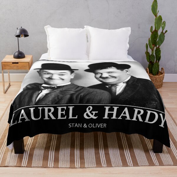 Stan Laurel and Oliver Hardy - BW - D4 Throw Blanket