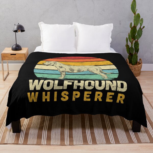 Artikelvorschau, Irischer Wolfshund Flüsterer lustiger Windhund Spruch entworfen und verkauft von madgrfx.
