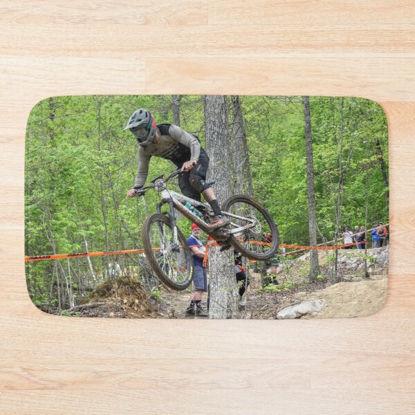 Artikelvorschau, Enduro Mountainbike Rennen entworfen und verkauft von Frankie Cat Photography.