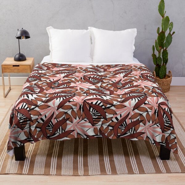 Artikelvorschau, Summer Floral Patterns : Get Ready for Summer with Stylish Floral Designs! entworfen und verkauft von ArthurYosh.