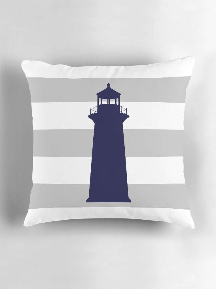 Thumbnail 3 von 4, Kissen, Nautischer Marineblauer Leuchtturm auf silbergrauen Streifen designt und verkauft von rewstudio.