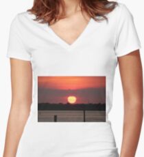 Island Park Big Sun Ball Sunset Women's Fitted V-Neck T-Shirt