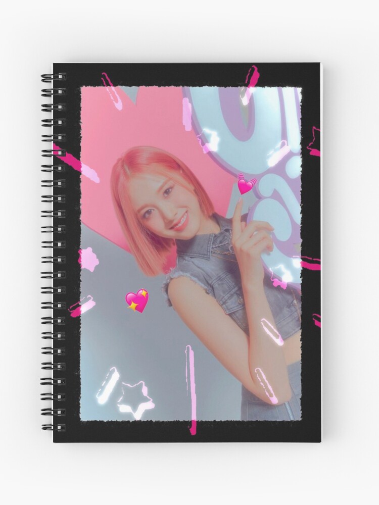 STAYC - J - kpop 