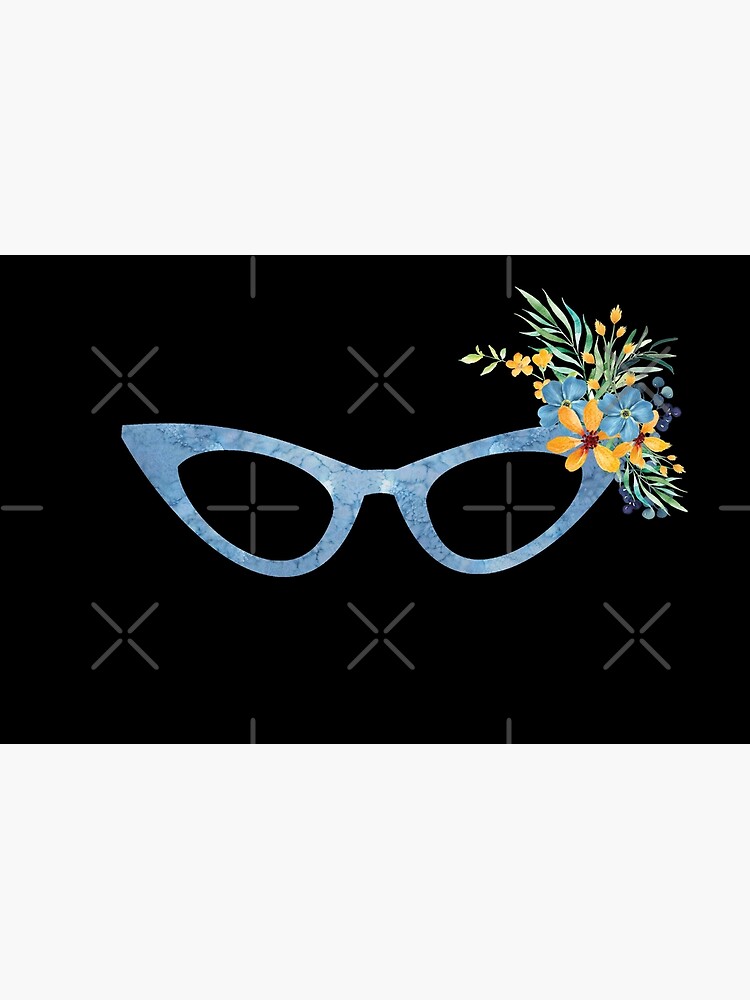 Aperçu 2 sur 2. Skin adhésive d'ordinateur avec l'œuvre Lunettes yeux de chat bleues avec un bouquet floral créée et vendue par Primroaddesigns.