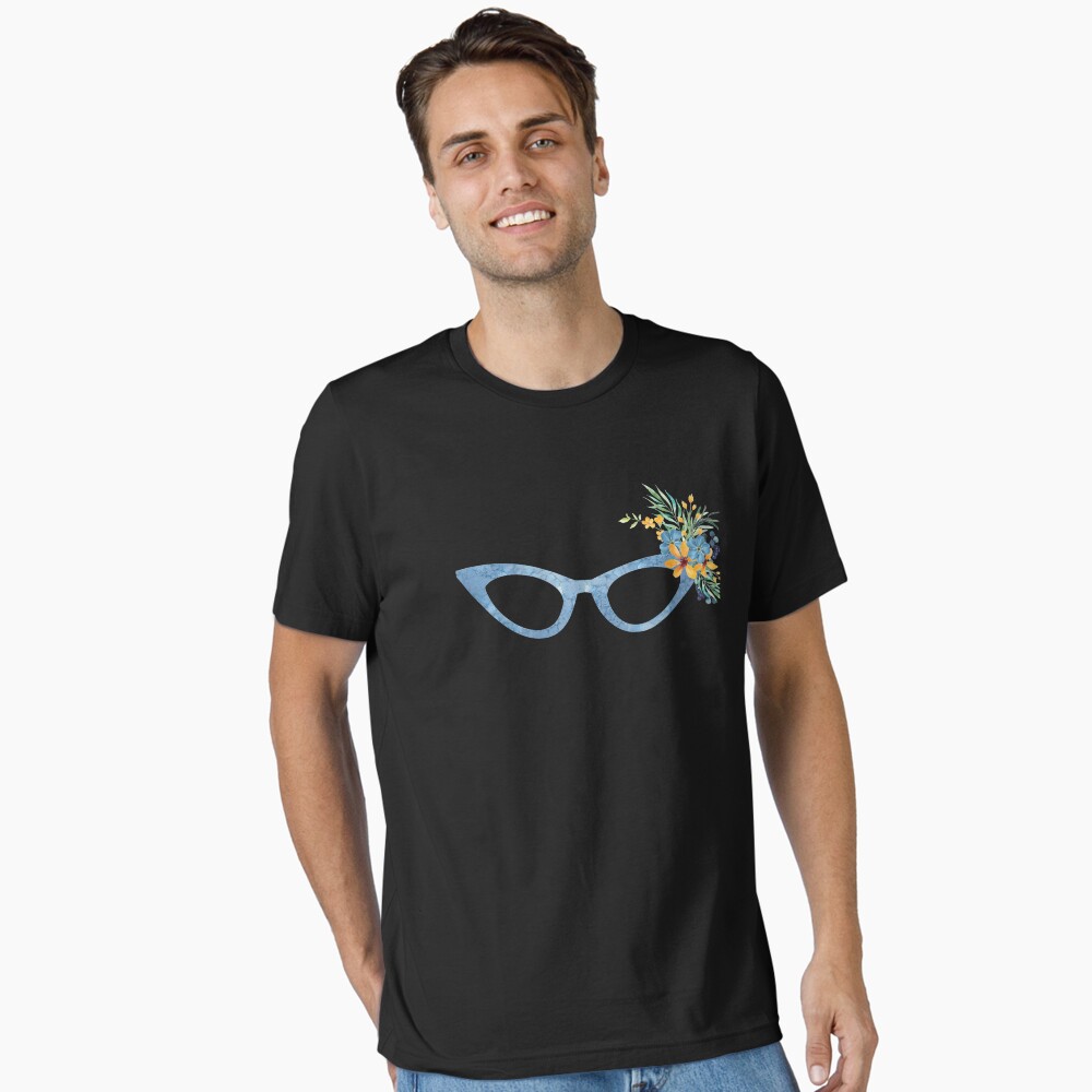 Aperçu de l'œuvre T-shirt essentiel créée et vendue par Primroaddesigns.
