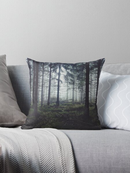 Artikel-Vorschau von Through The Trees // Nightwalker In Ghostwood Romantasy Foggy Misty Fairytale Forest Covered In Magic Fog, designt und verkauft von Tordis Kayma.