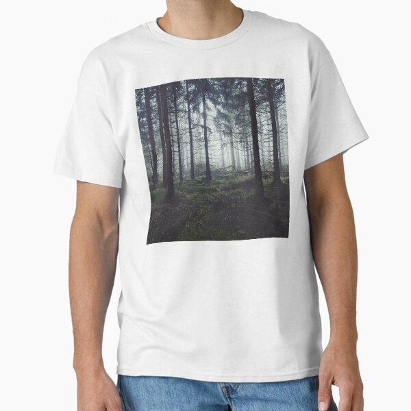Artikel-Vorschau von Through The Trees // Nightwalker In Ghostwood Romantasy Foggy Misty Fairytale Forest Covered In Magic Fog, designt und verkauft von Tordis Kayma.