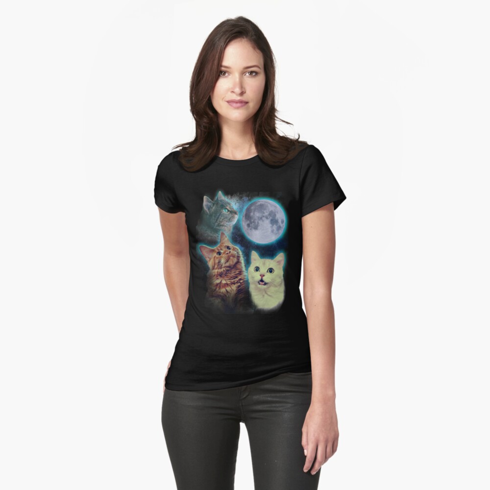 Aperçu de l'œuvre T-shirt moulant créée et vendue par ursulalopez.