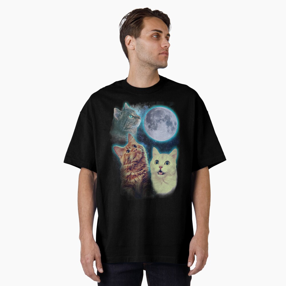 Aperçu de l'œuvre T-shirt oversize créée et vendue par ursulalopez.