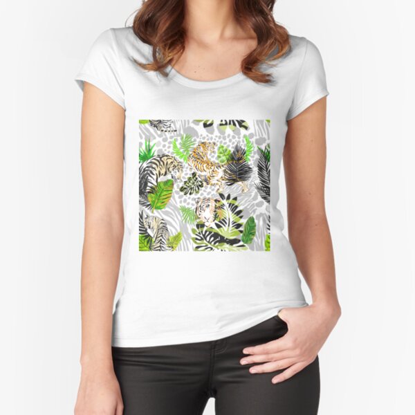 Fitted Scoop T-Shirt