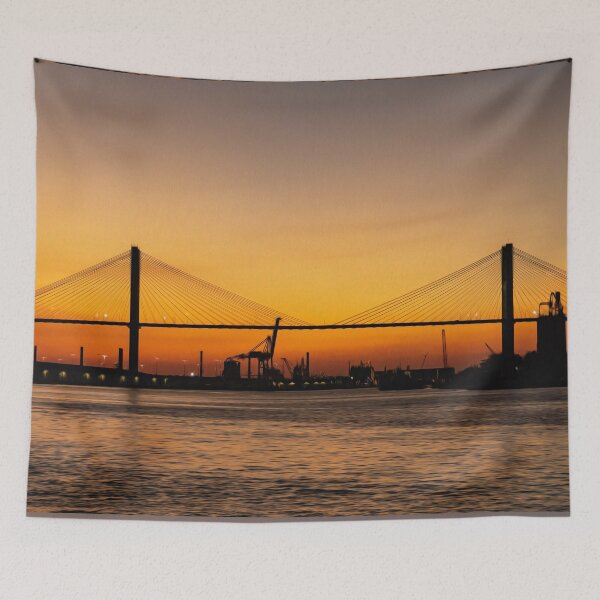 Aperçu de l'œuvre Orange Sunset Bridge Infrastructure Voyage Eau créée et vendue par DanielCarvalho2.