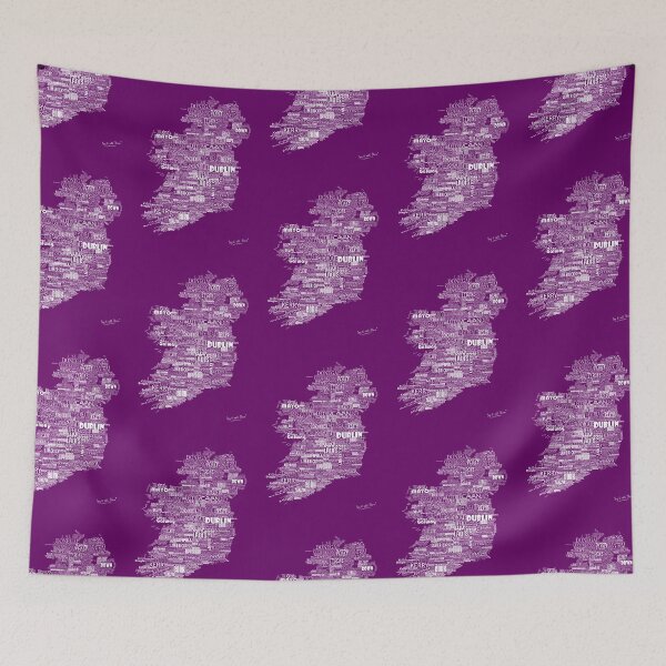 Aperçu de l'œuvre Carte mauve de l'Irlande Eire Emerald Isle créée et vendue par SayITwithSTONE.