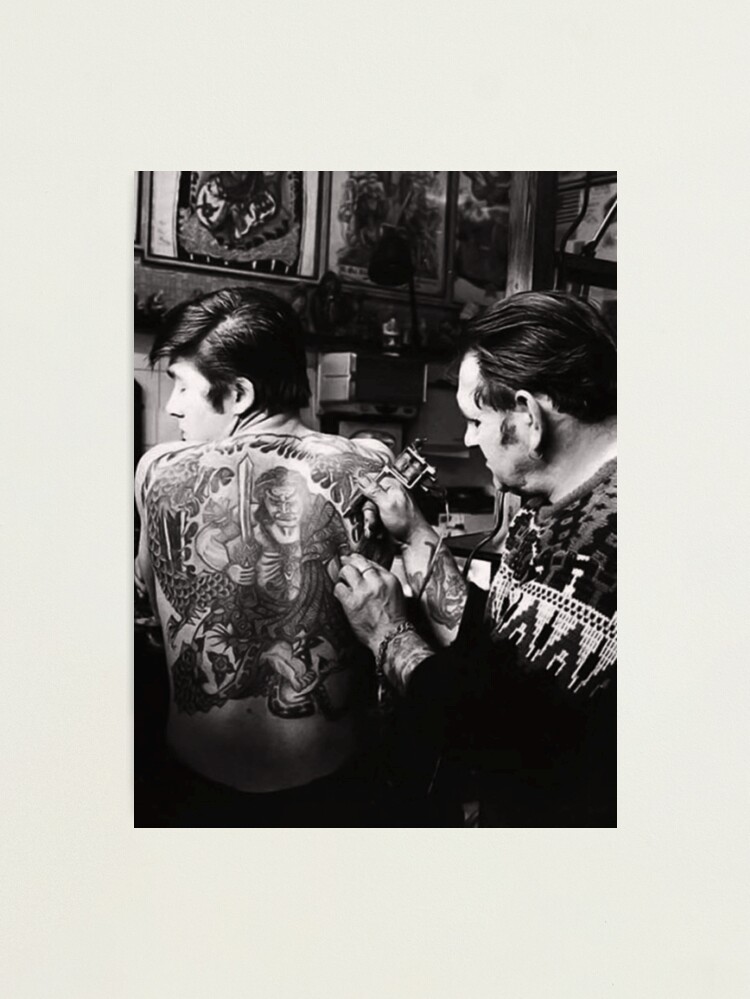 洋書 VINTAGE TATTOOS 𝟒𝟒𝟒 💫 #finelinetattoo #444 #angelnumbers #kneetattoo