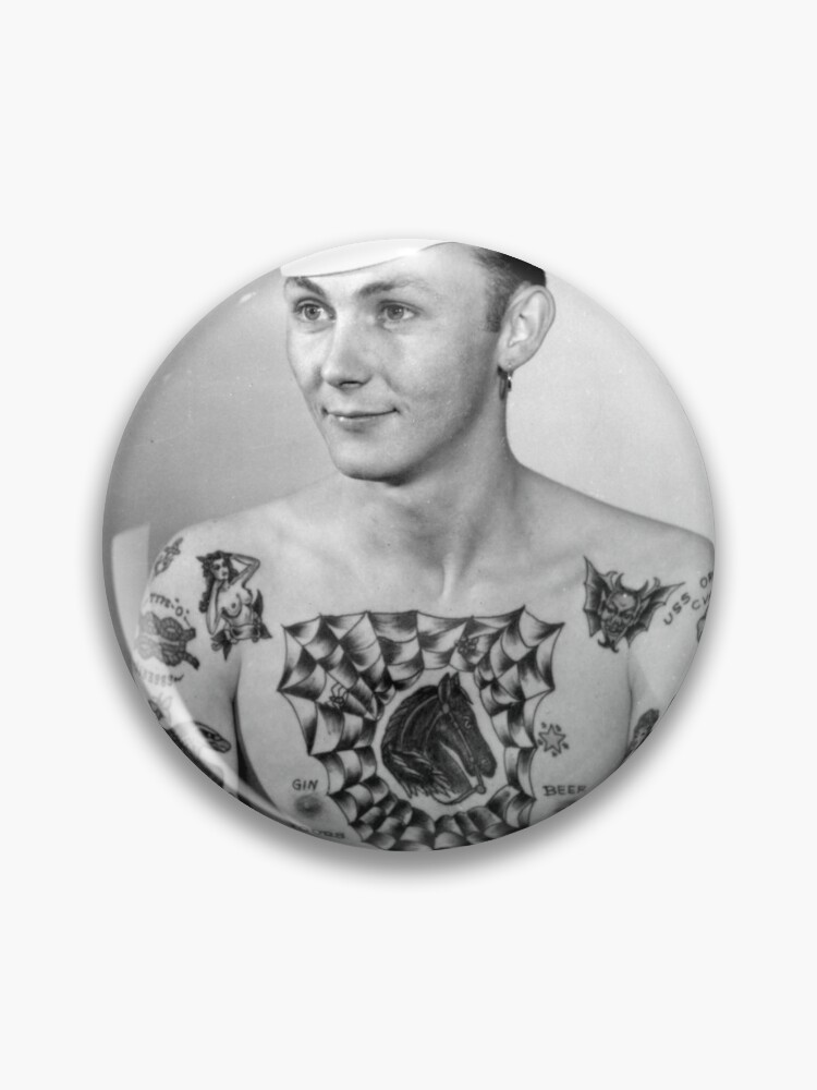 洋書 VINTAGE TATTOOS Vintage Tattoo art on body - retro studio tattoos bizarre