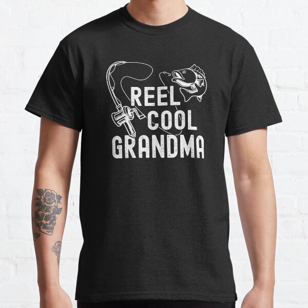 Vista previa del artículo con la obra «Carrete Cool Grandma Fishing», diseñado y vendido por badteeshirt.