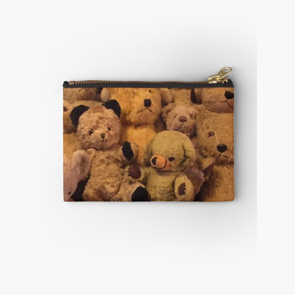 Aperçu de l'œuvre Chaise Teddy Bear - Photographie créée et vendue par Da-Family-Biz.