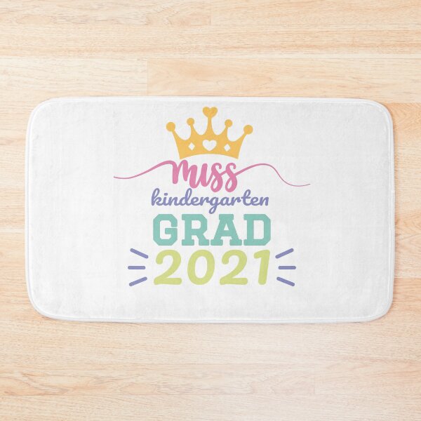 Artikelvorschau, Lil Miss Kindergarten Grad, Kindergarten Mädchen, genagelt, süße Kawaii, Abschluss, Klasse von 2021, Kinder Grad entworfen und verkauft von Mylittleprints.