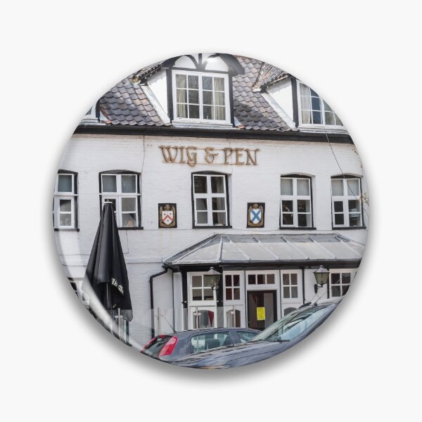 Artikelvorschau, Wig & Pen, Norwich entworfen und verkauft von yackers1.