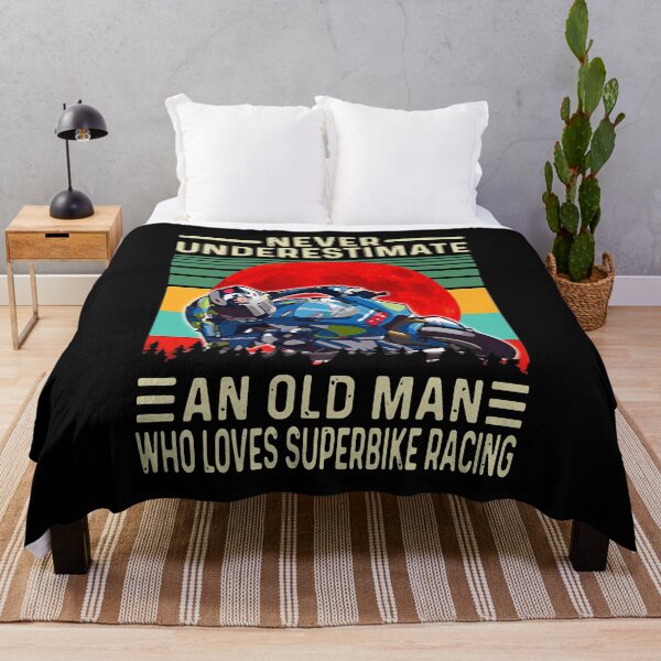 Aperçu de l'œuvre VIEIL HOMME QUI AIME LE SUPERBIKE RACING VINTAGE créée et vendue par GPTrending.