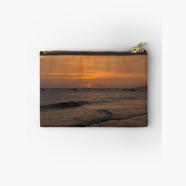 Artikelvorschau, Mui Ne Beach Sonnenuntergang entworfen und verkauft von jojobob.