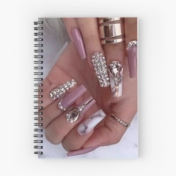 Item preview, Impresionantes artes de uñas de diamantes. designed and sold by Lan thi Nguyen.