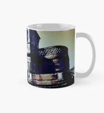 The naked gate Classic Mug