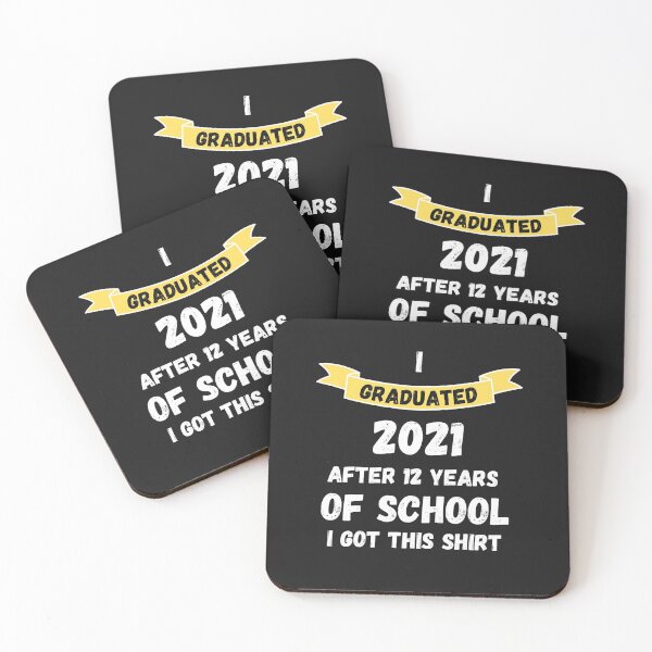 Aperçu de l'œuvre Diplôme de 12e année 2021 créée et vendue par SportyDogShop.