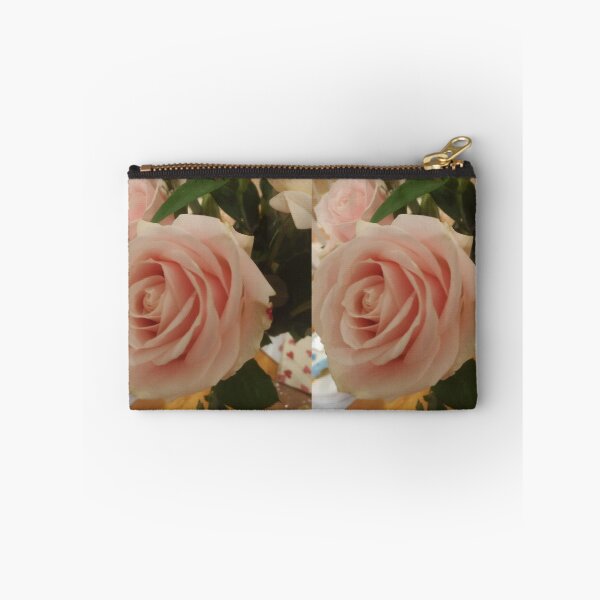 Artikelvorschau, Pinke Rose entworfen und verkauft von TreacleDesigns.
