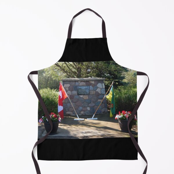 Artikelvorschau, Montgomery Place Saskatoon Memorial Cairn entworfen und verkauft von MPCA.