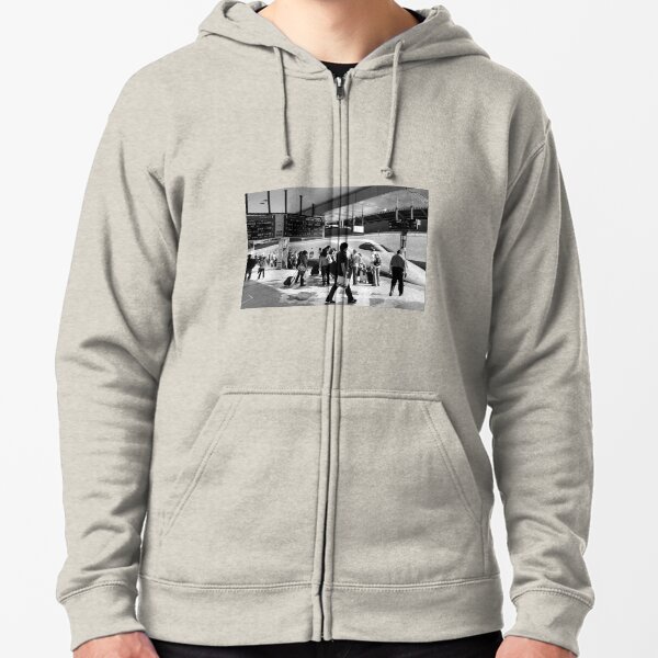 9:36 Shinkansen for Hayabusa - Tokyo, Japan Zipped Hoodie
