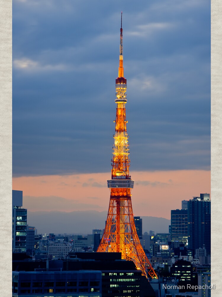 Tokyo Tower at dusk - Japan by keystone