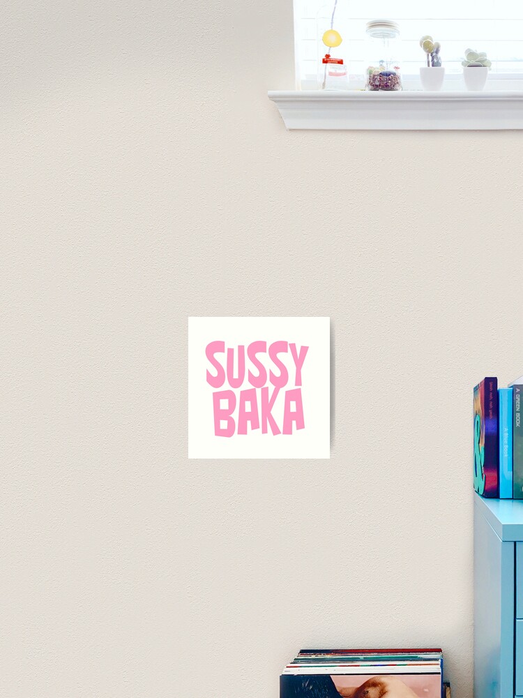 Lámina fotográfica for Sale con la obra «SUSSY BAKA, MEME, con cara  sonriente» de Clear-Fashions