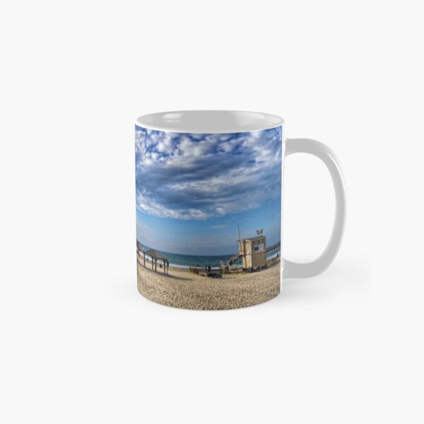 a good morning from the beach, Tel Aviv Classic Mug