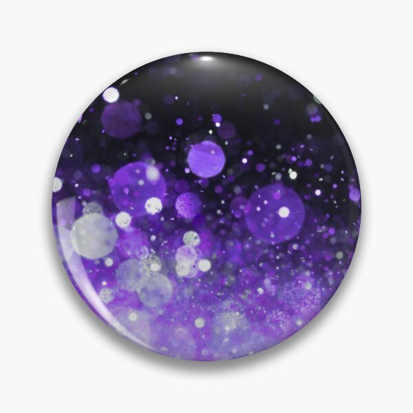 Aperçu de l'œuvre Lumières brillantes violettes abstraites sur fond noir II créée et vendue par fowons.