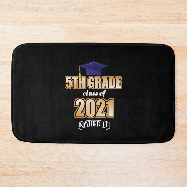 Artikelvorschau, 5. Klasse Von 2021 - Lustiges Graduation Geschenk entworfen und verkauft von Ibu83.