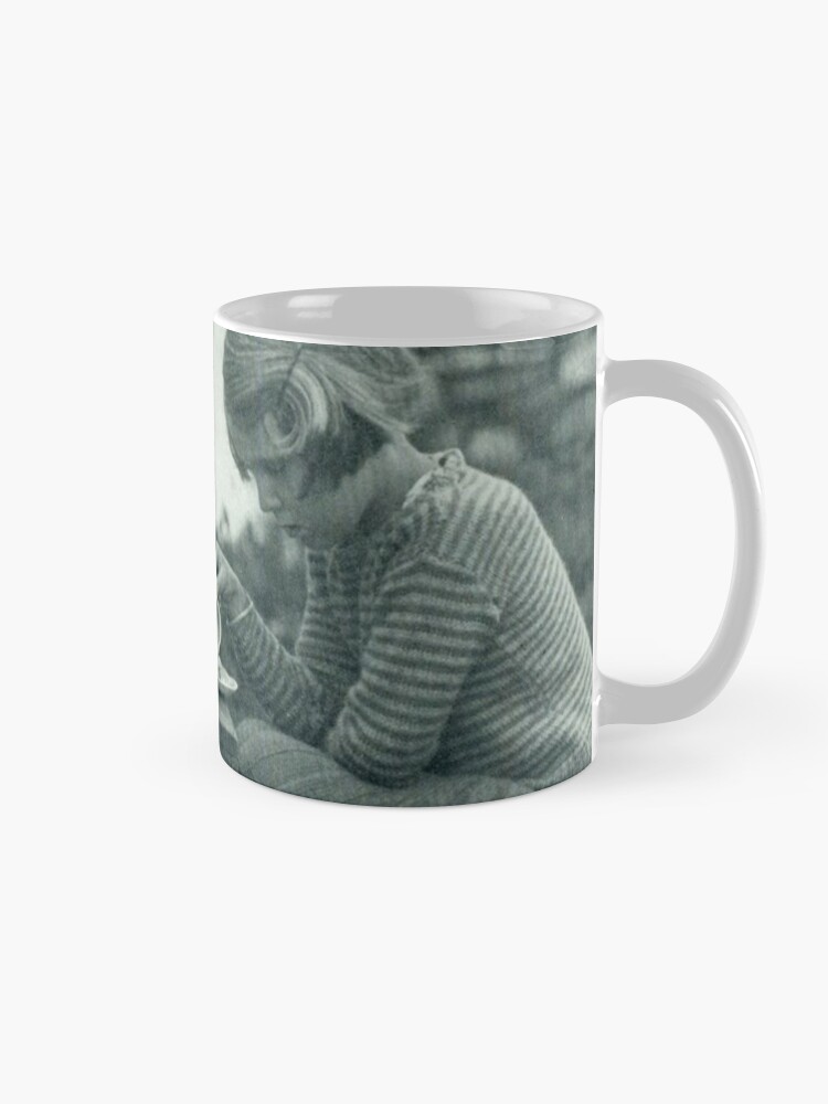 https://ih1.redbubble.net/image.2382250487.2594/mug,standard,x1000,right-pad,750x1000,f8f8f8.jpg