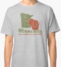 Minnesota Spooning Wisconsin Classic T-Shirt