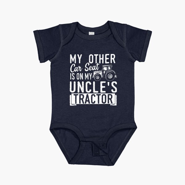 Aperçu de l'œuvre Mon autre siège auto est sur le tracteur de mon oncle créée et vendue par TheShirtLounge.
