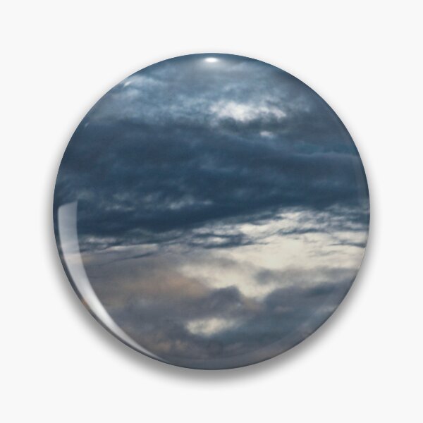 Artikelvorschau, Graue Wolken Himmel Licht Cloudscape Skyscape Textur entworfen und verkauft von Anna Lemos.