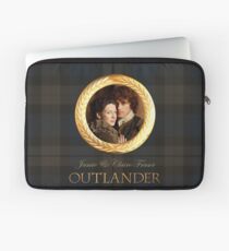 Jamie & Claire on Fraser plaid Laptop Sleeve