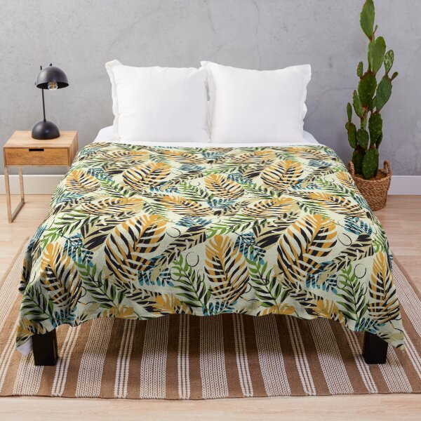 Aperçu de l'œuvre Summer Floral Patterns : Get Ready for Summer with Stylish Floral Designs! créée et vendue par ArthurYosh.